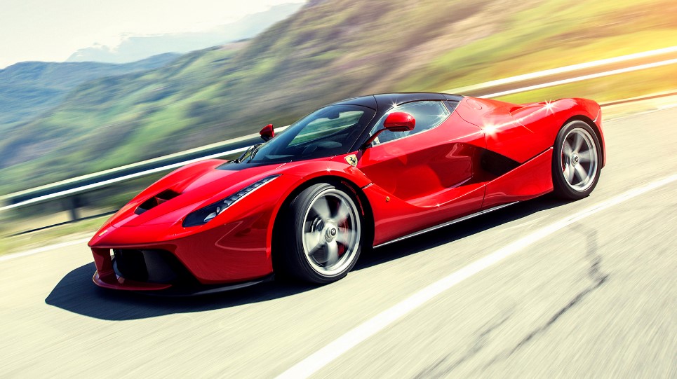 Итальянские суперкары Ferrari, фото